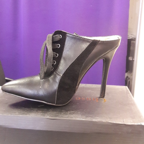 👠NEW 👠Black  Mules - Picture 2 of 4